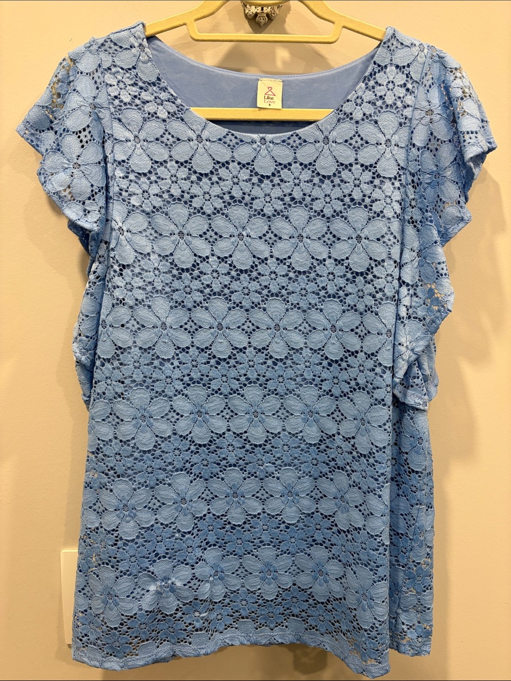 Light Blue Crochet Floral Flutter-Sleeve Blouse